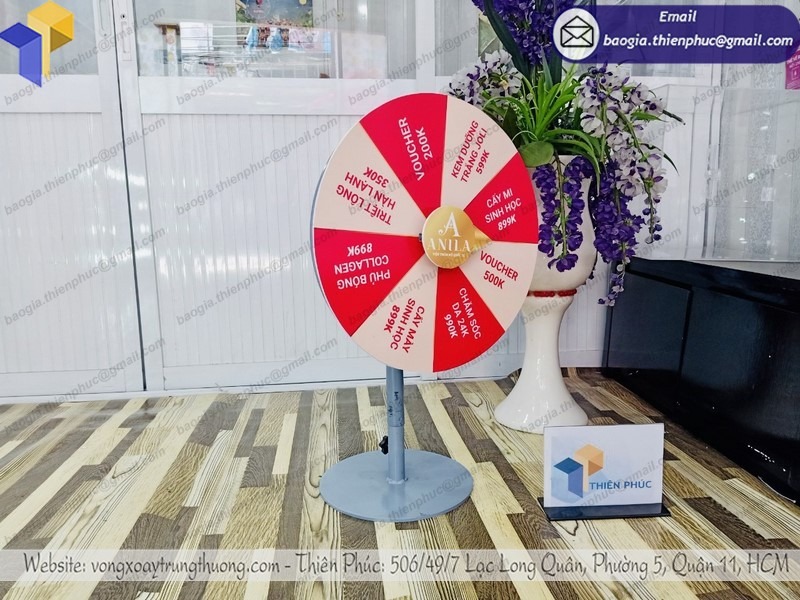 vòng quay quảng cáo để bàn giá rẻ