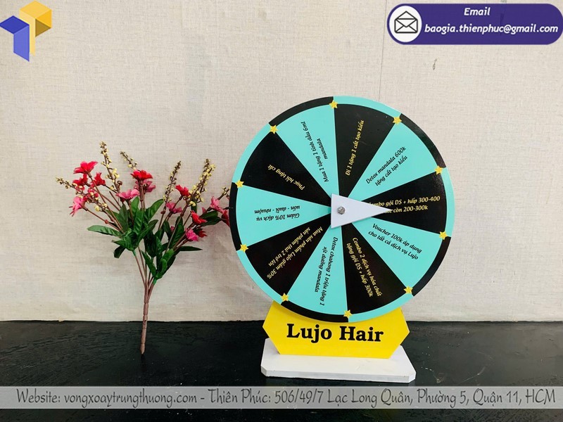 vòng quay quảng cáo để bàn